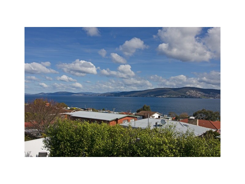 543 Oceana Drive, Howrah TAS 7018