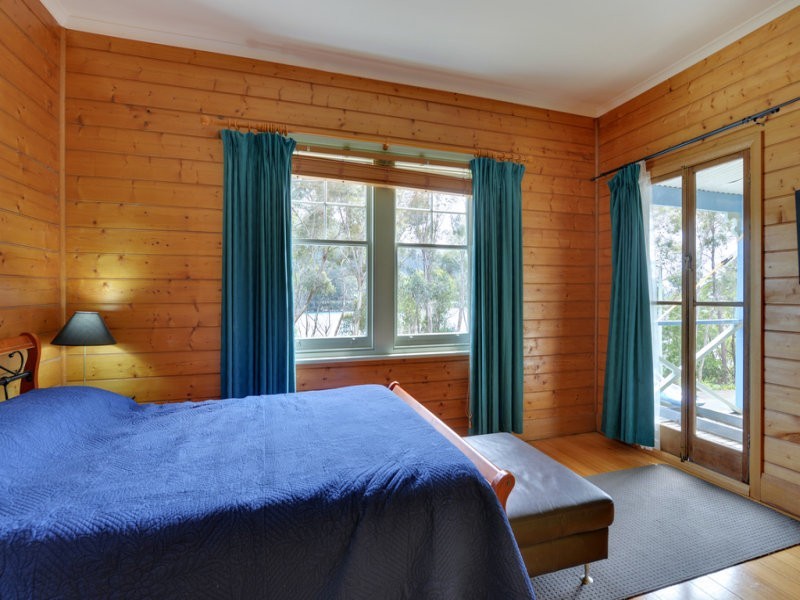 5131 Arthur Highway, Eaglehawk Neck TAS 7179