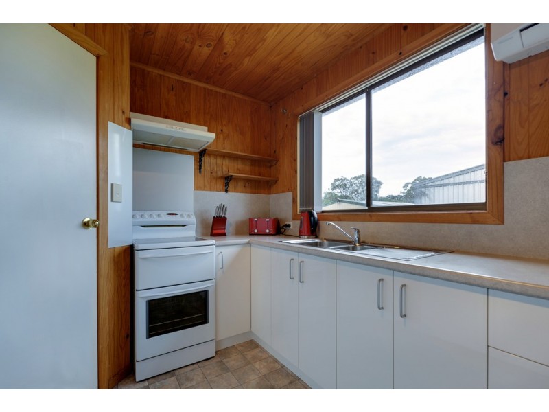 22 First Avenue, Dodges Ferry TAS 7173