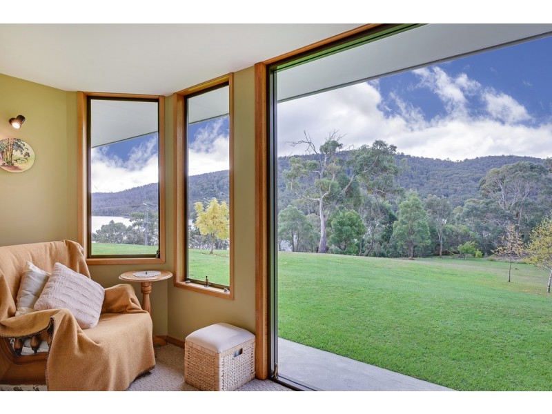5329 Arthur Highway, Eaglehawk Neck TAS 7179