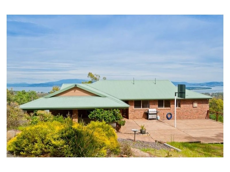 33 Dodges Hill Road, Dodges Ferry TAS 7173