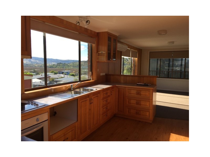 11 Little Falcon Street, Primrose Sands TAS 7173