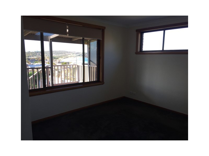 11 Little Falcon Street, Primrose Sands TAS 7173