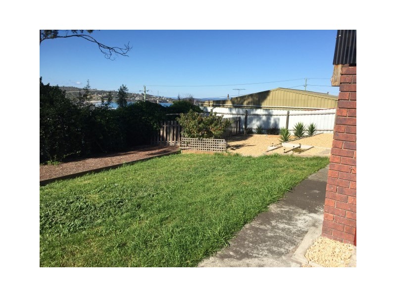 11 Little Falcon Street, Primrose Sands TAS 7173