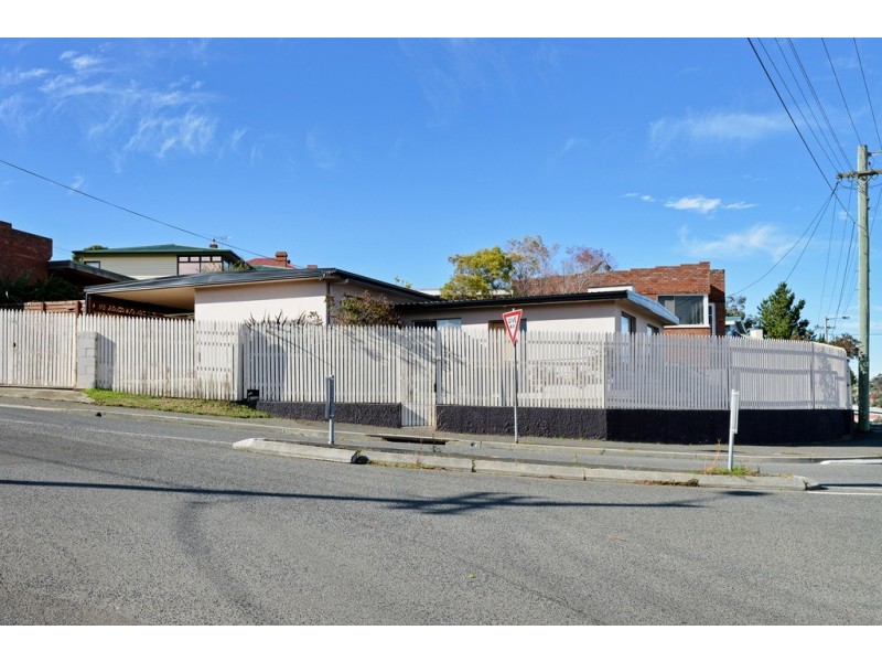 234 East Derwent Highway, Lindisfarne TAS 7015