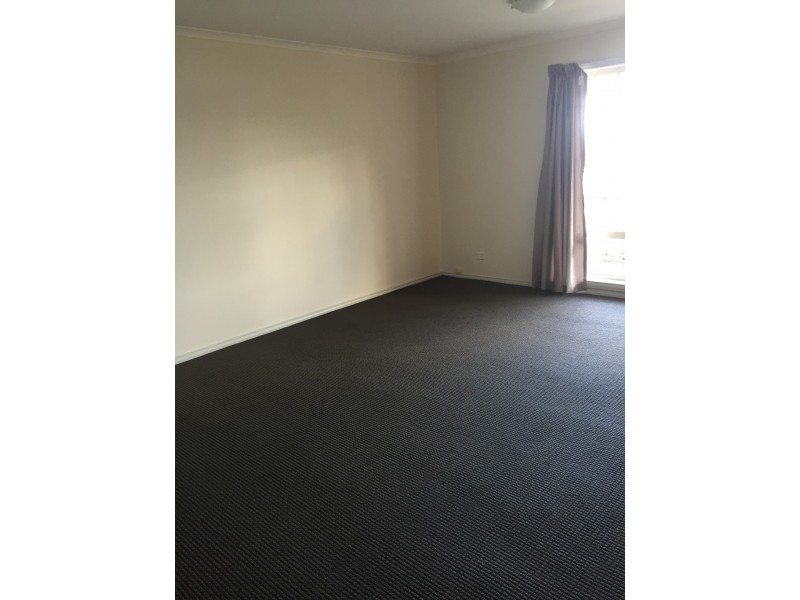 2/39 Penna Road, Midway Point TAS 7171