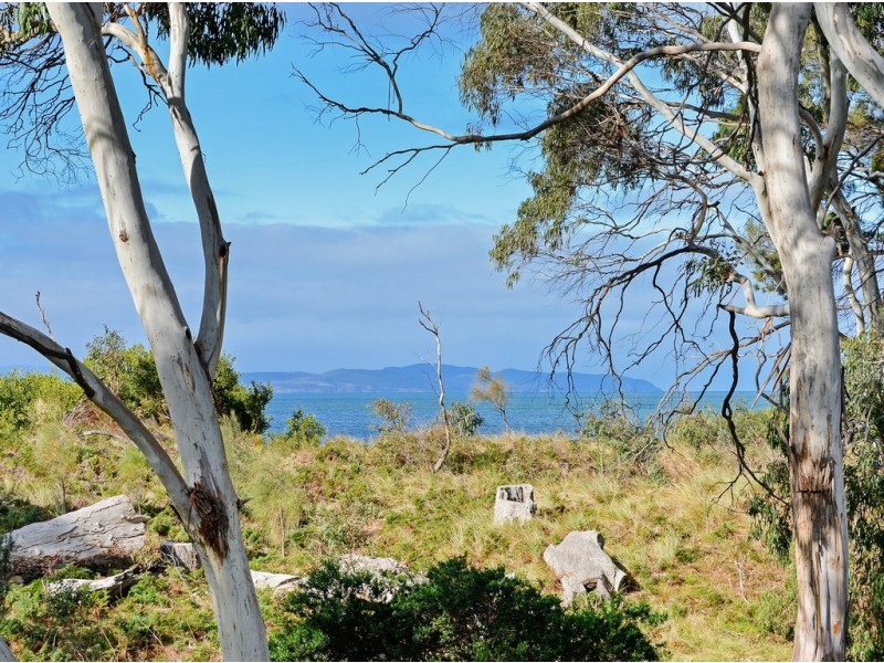35 Surf Road, Seven Mile Beach TAS 7170