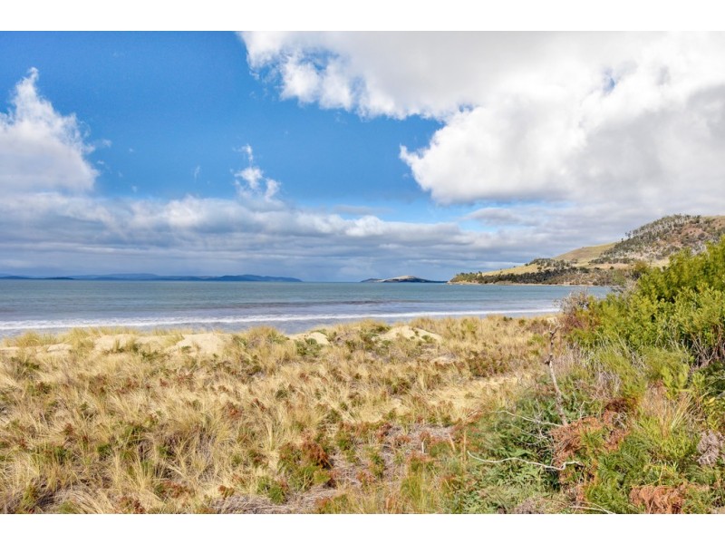 35 Surf Road, Seven Mile Beach TAS 7170