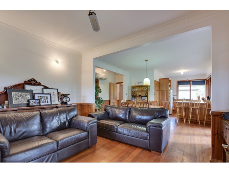 35 Surf Road, Seven Mile Beach TAS 7170