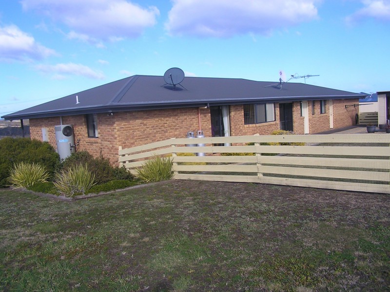 6 Brue Court, Carlton River TAS 7173