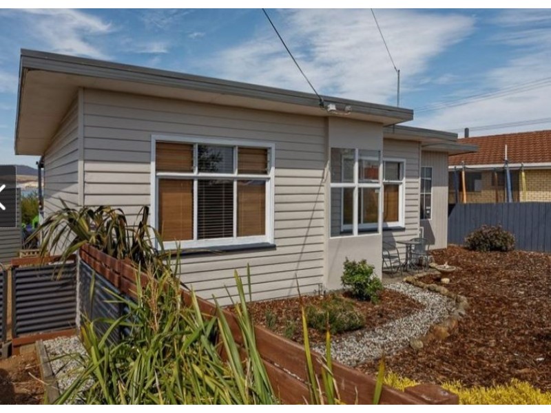 19 First Avenue, Midway Point TAS 7171