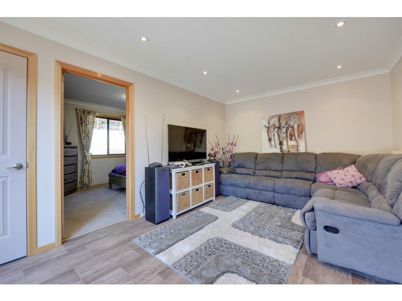 8 Grierson Drive, Forcett TAS 7173