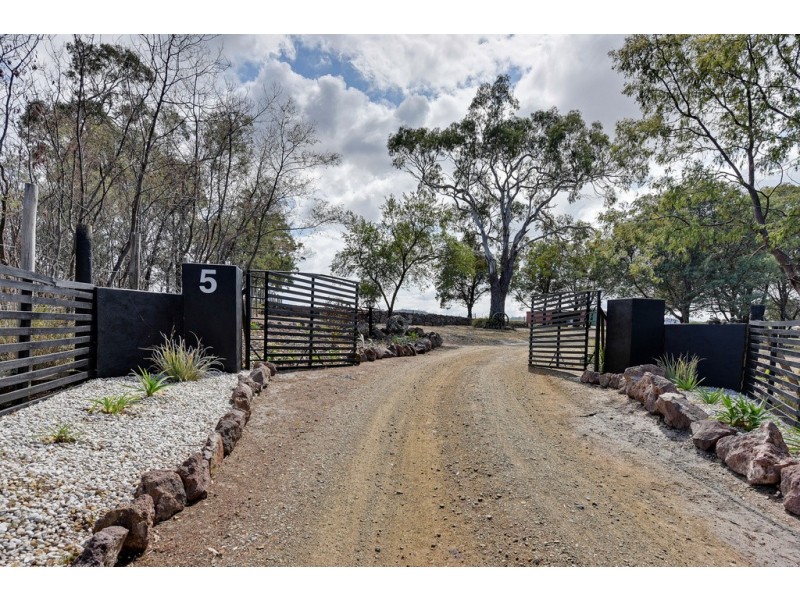 5 Lakeland Drive, Forcett TAS 7173