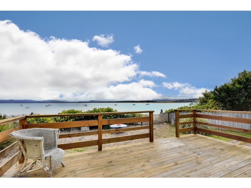23 Eighth Avenue, Dodges Ferry TAS 7173