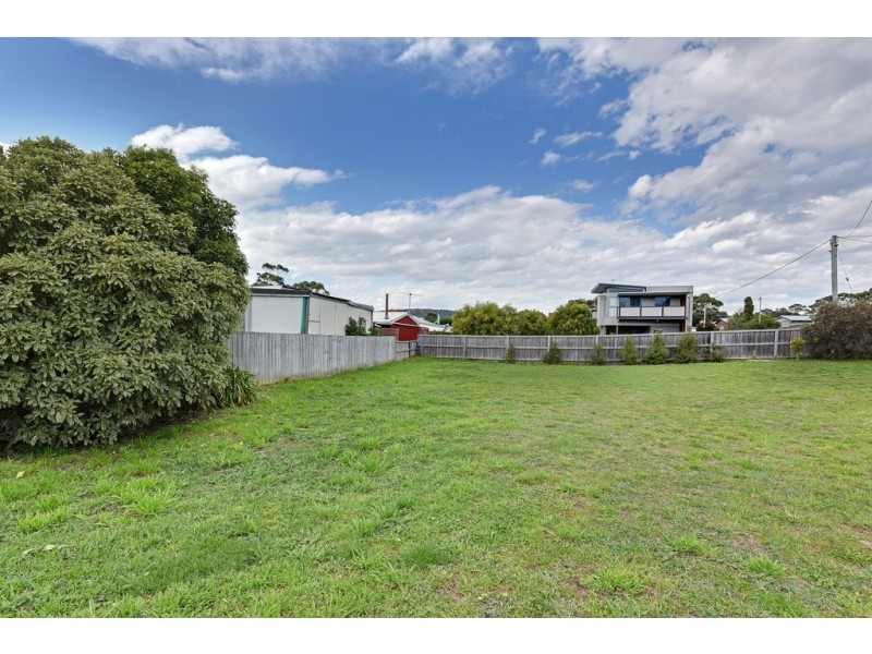 23 Eighth Avenue, Dodges Ferry TAS 7173