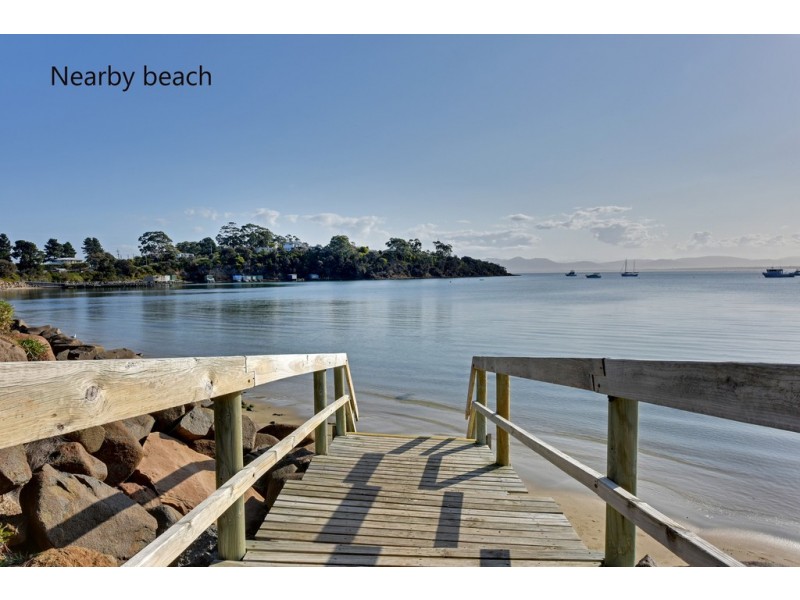 23 Eighth Avenue, Dodges Ferry TAS 7173