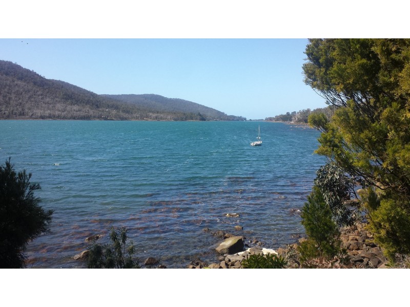 15 Mason Point Road, Eaglehawk Neck TAS 7179