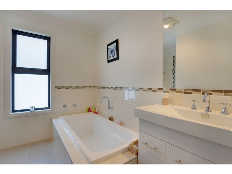29 Abate Place, Midway Point TAS 7171