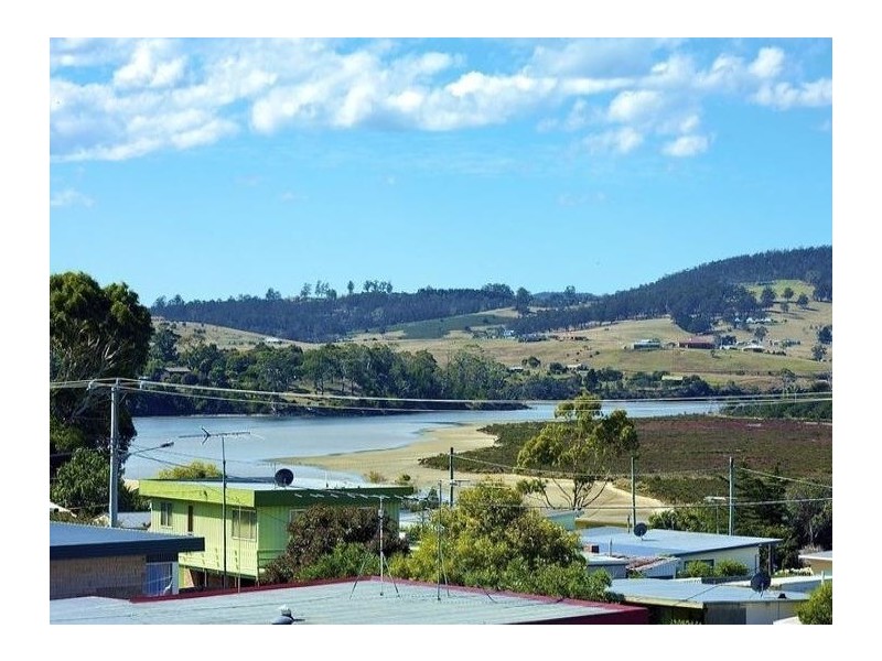 11 Little Falcon Street, Primrose Sands TAS 7173