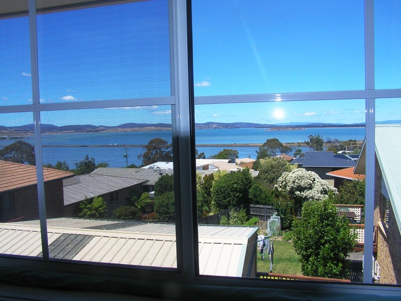 3/10 Stewart Court, Midway Point TAS 7171