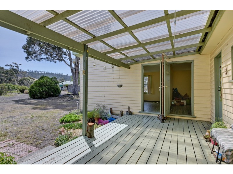 12 Spencer Street, Triabunna TAS 7190