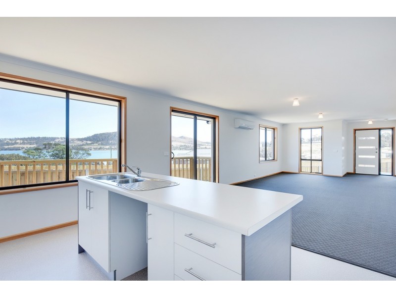 7 Barilla Court, Midway Point TAS 7171