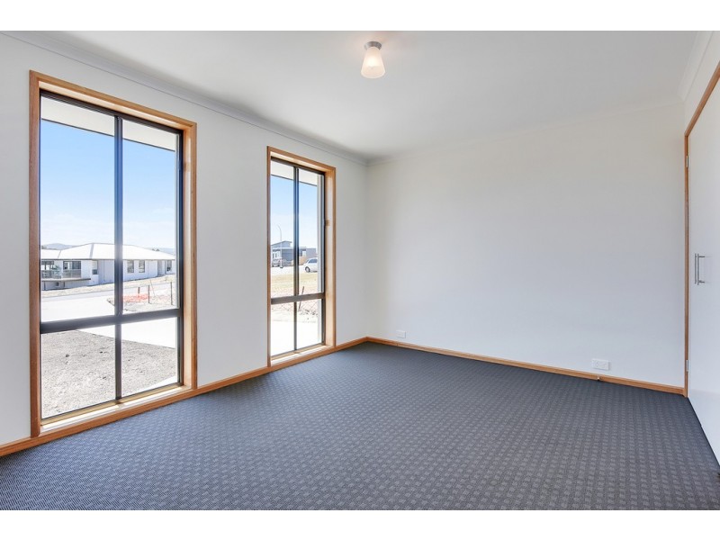 7 Barilla Court, Midway Point TAS 7171