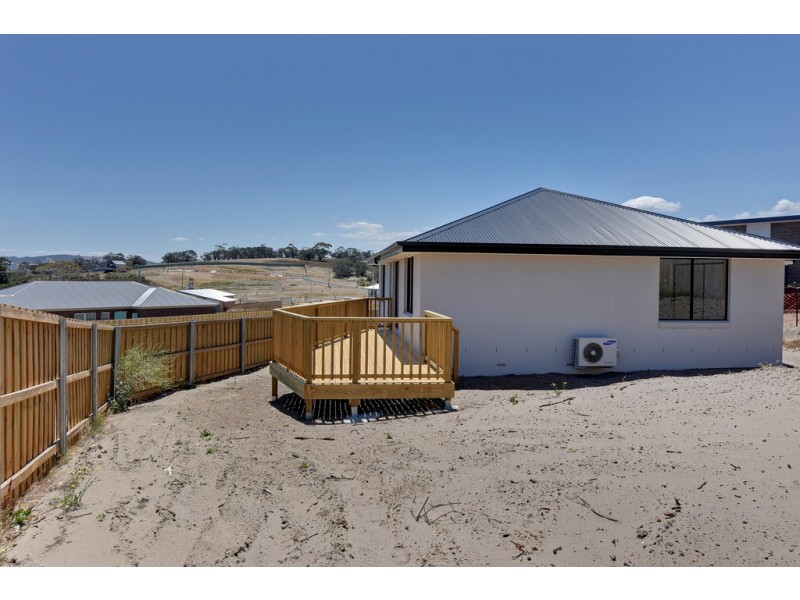 7 Barilla Court, Midway Point TAS 7171