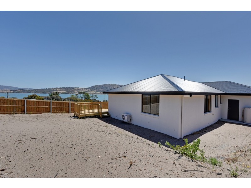 7 Barilla Court, Midway Point TAS 7171