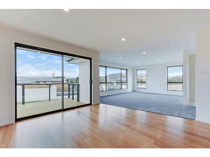 27 Barilla Court, Midway Point TAS 7171