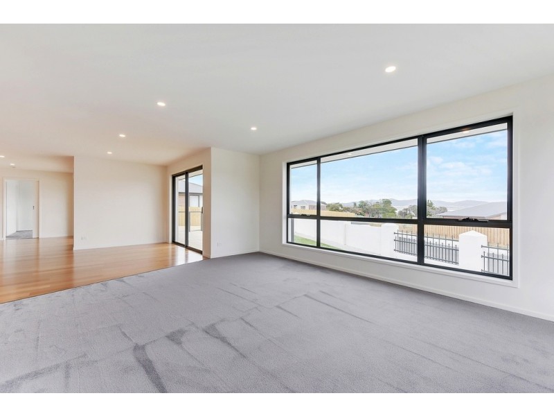 27 Barilla Court, Midway Point TAS 7171