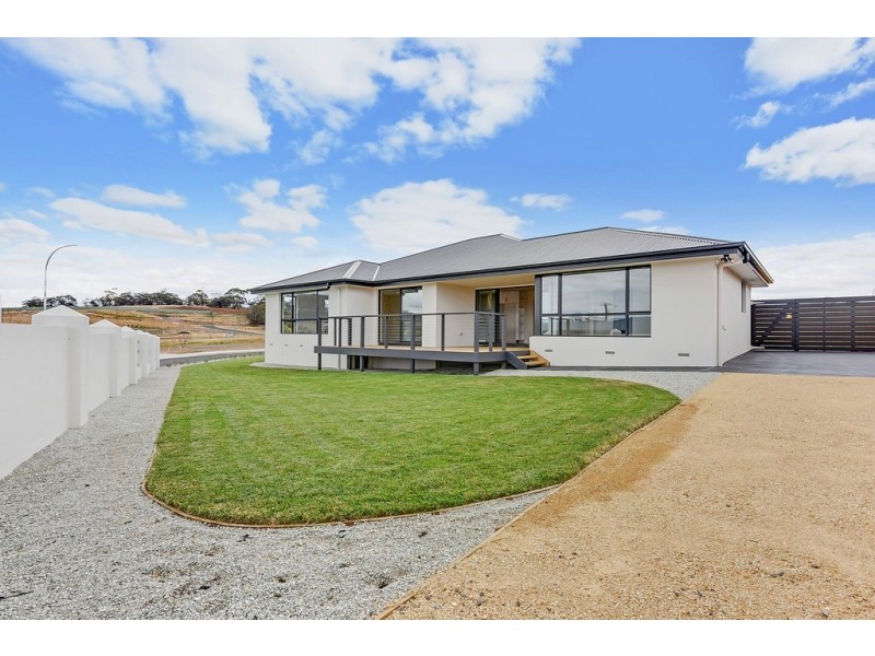 27 Barilla Court, Midway Point TAS 7171