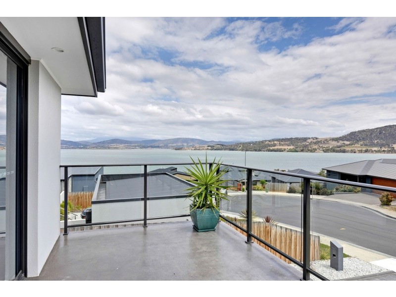 28 Abate Place, Midway Point TAS 7171