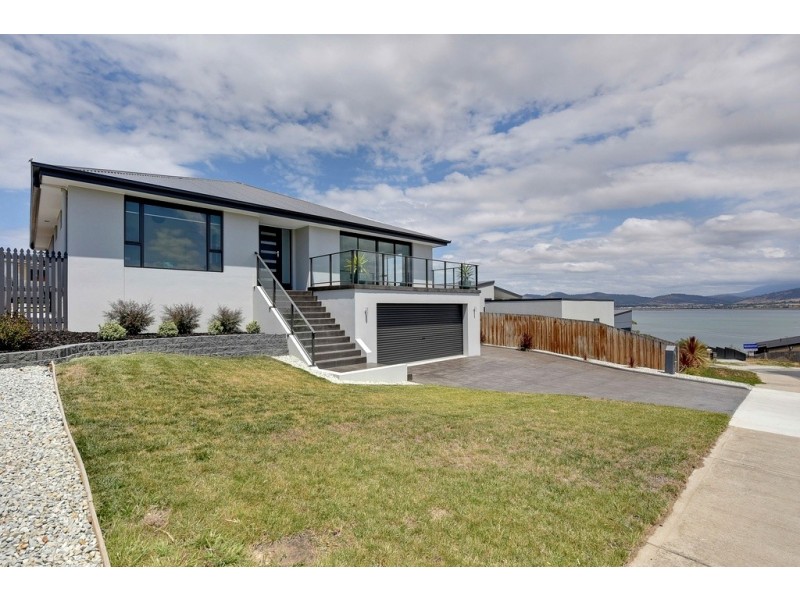 28 Abate Place, Midway Point TAS 7171
