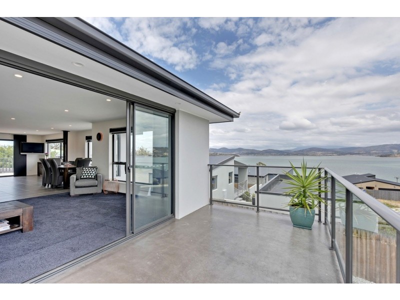 28 Abate Place, Midway Point TAS 7171