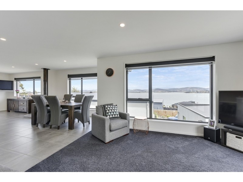 28 Abate Place, Midway Point TAS 7171