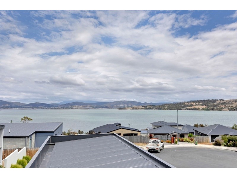 28 Abate Place, Midway Point TAS 7171