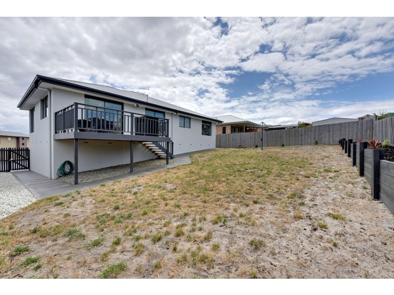 28 Abate Place, Midway Point TAS 7171