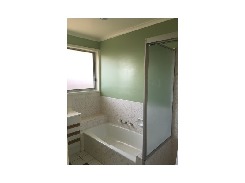 6 Singapore Street, Midway Point TAS 7171