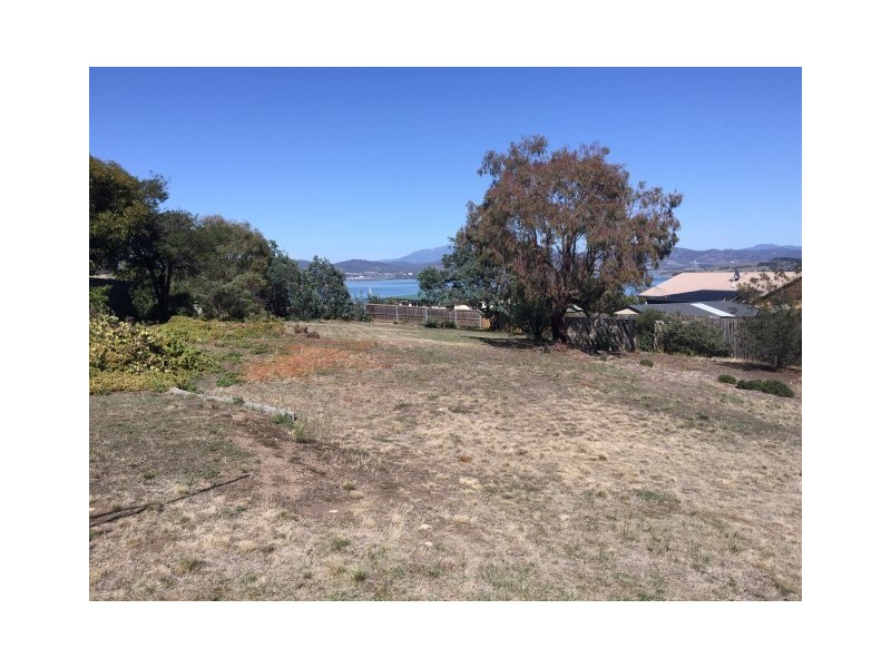 6 Singapore Street, Midway Point TAS 7171