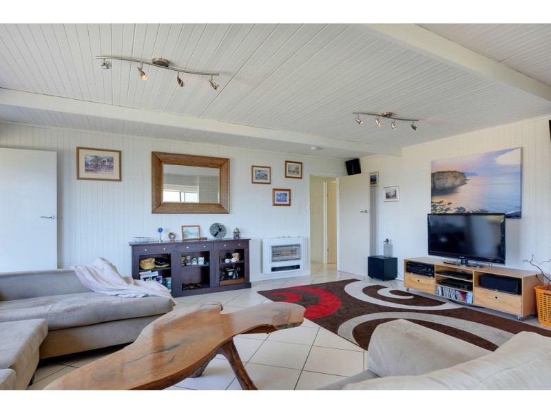 148 Apex Point Road, White Beach TAS 7184