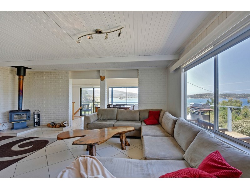 148 Apex Point Road, White Beach TAS 7184