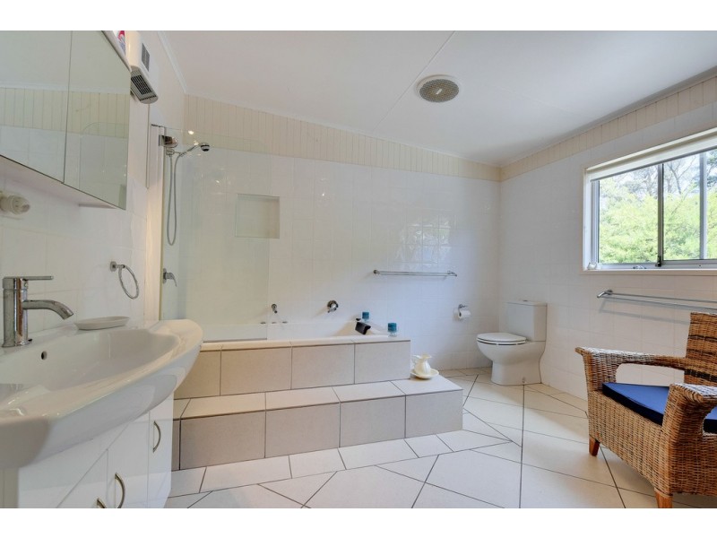 148 Apex Point Road, White Beach TAS 7184