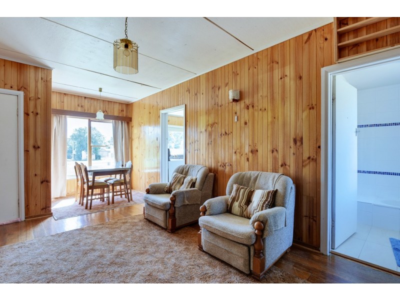 2 Fourth Avenue, Dodges Ferry TAS 7173