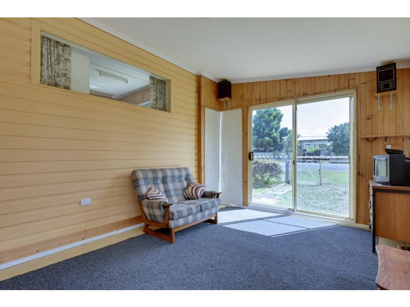 2 Fourth Avenue, Dodges Ferry TAS 7173