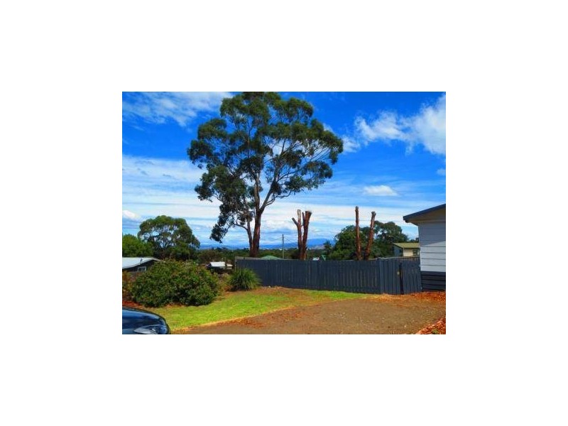 2 Woodtha Street, Carlton TAS 7173