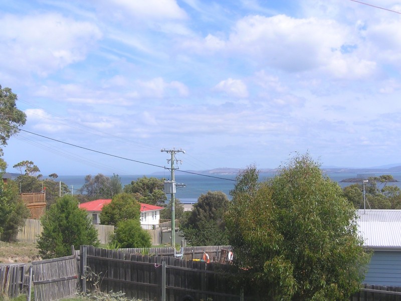 14 Rowan Avenue, Primrose Sands TAS 7173