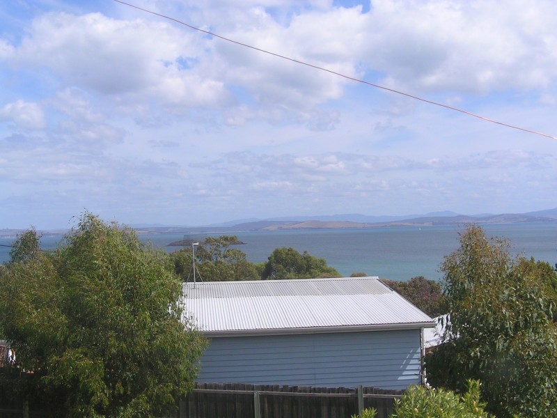 14 Rowan Avenue, Primrose Sands TAS 7173