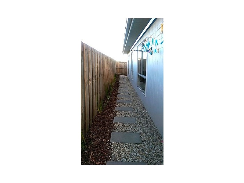 2/33 Pennington Drive, Sorell TAS 7172