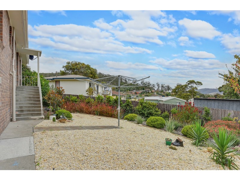 5 Sunray Court, Rokeby TAS 7019